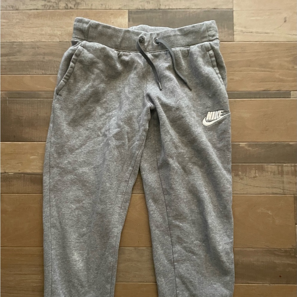 Nike girls/youth cotton joggers NWOT
